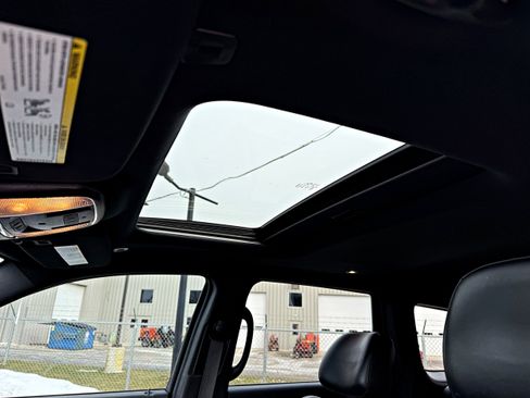 Used 2018 Jeep Grand Cherokee Altitude image 19