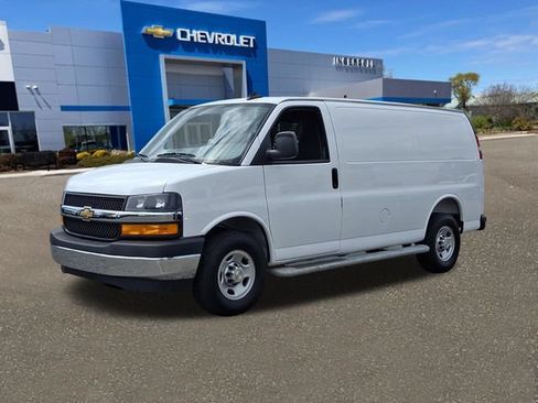 Used 2025 Chevrolet Express 2500 w/ Driver Convenience Package RWD image 34