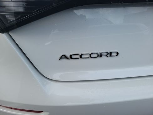 Used 2024 Honda Accord EX image 10