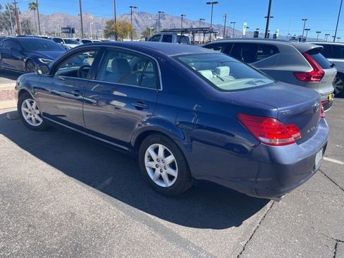 Used 2006 Toyota Avalon XL image 1