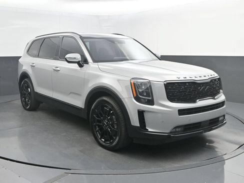 Used 2022 Kia Telluride SX w/ SX Prestige Package AWD/4WD image 9