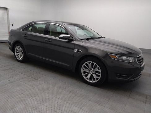 Used 2019 Ford Taurus Limited FWD image 11