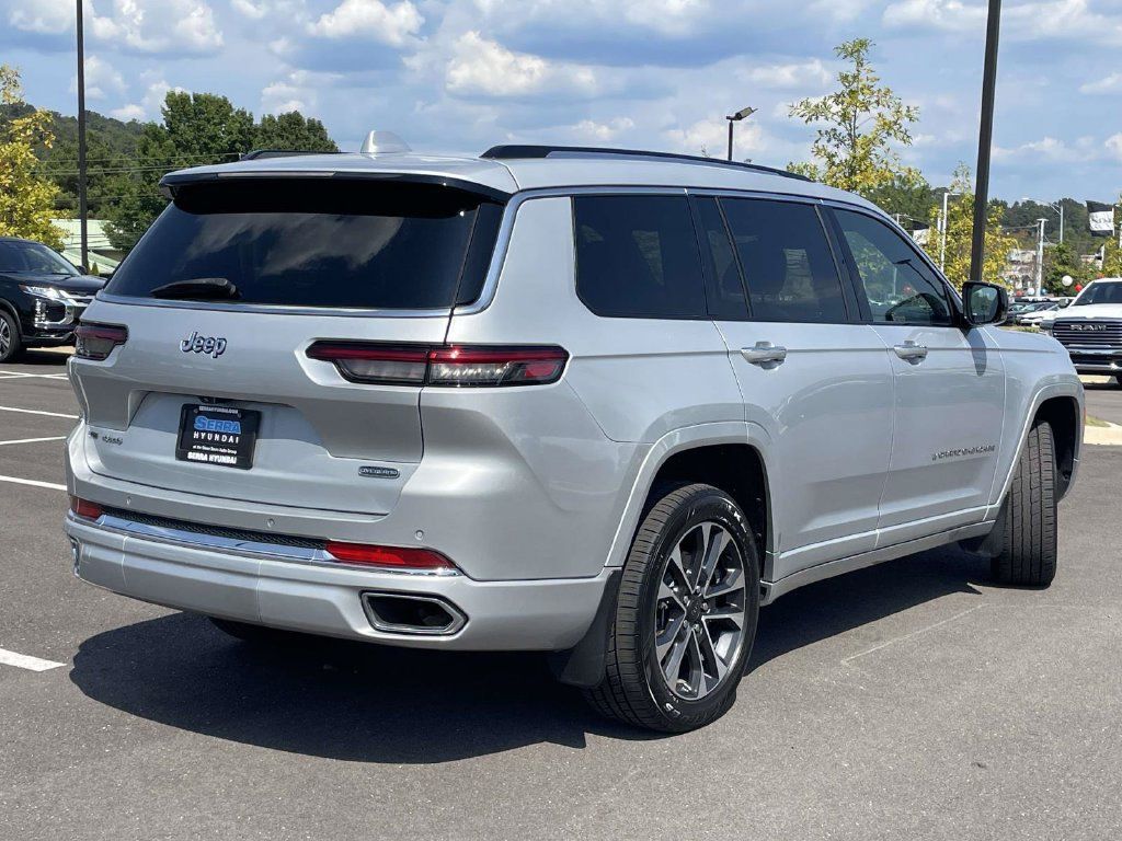 Used 2022 Jeep Grand Cherokee L Overland w/ MOPAR Finishing Package AWD/4WD image 3
