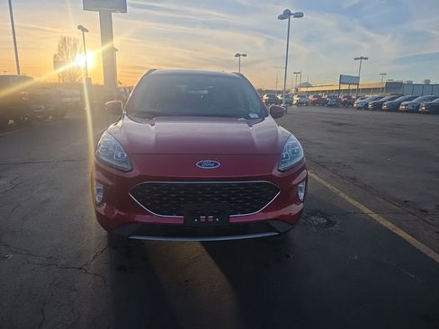 Used 2020 Ford Escape Titanium image 8