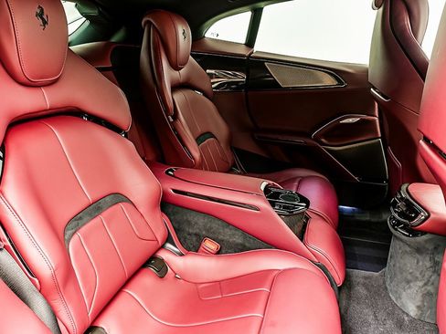 Certified 2024 Ferrari Purosangue image 22