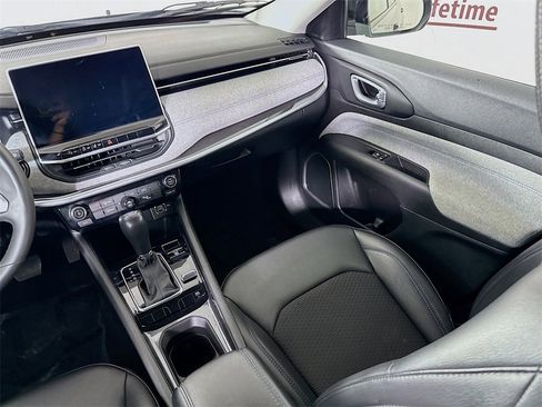 Used 2022 Jeep Compass Latitude image 26