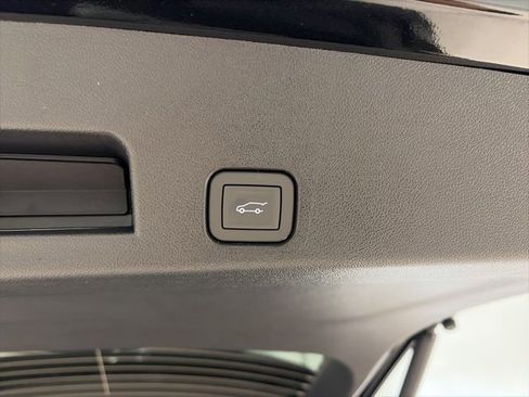 New 2026 Chevrolet Traverse LT image 14