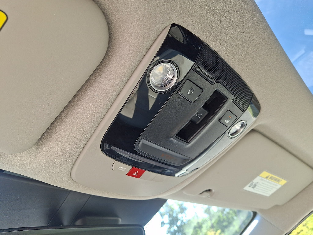 Used 2023 Kia Niro Wave w/ Wave Preserve Package FWD image 27