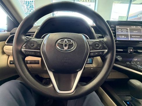 Used 2022 Toyota Camry LE image 42