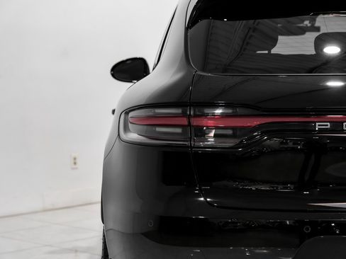 Used 2020 Porsche Macan S image 44