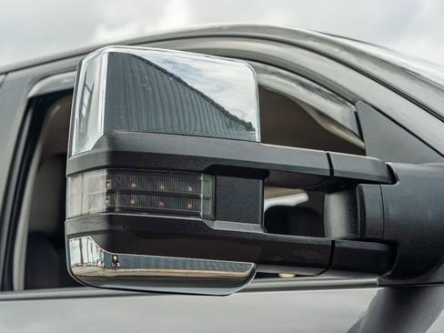 Used 2018 Toyota Tundra SR5 w/ TRD Off Road Package image 12