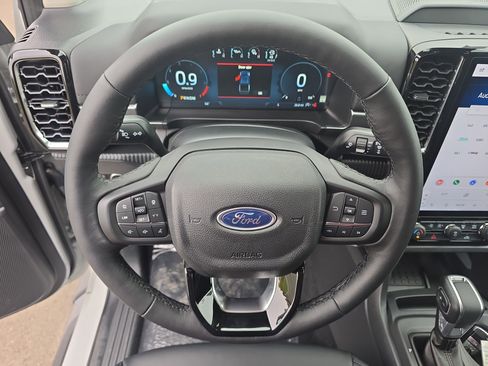 New 2026 Ford Ranger Lariat w/ Black Appearance Package AWD/4WD image 16