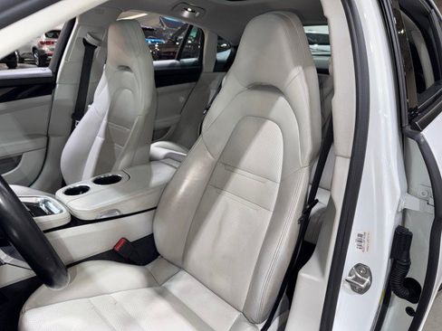 Used 2017 Porsche Panamera image 52