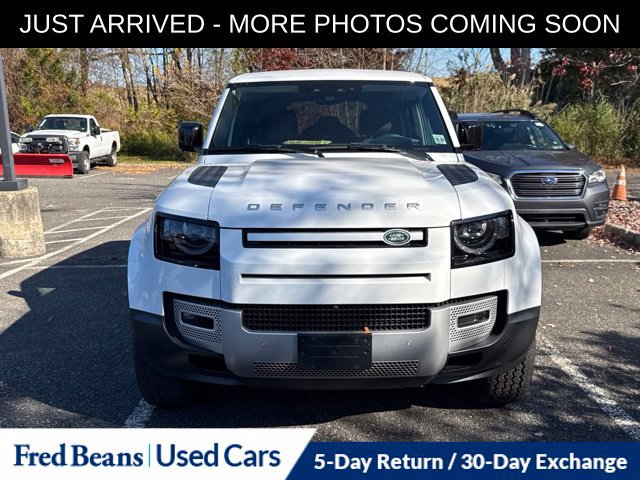 Used 2025 Land Rover Defender 110 S AWD/4WD image 2
