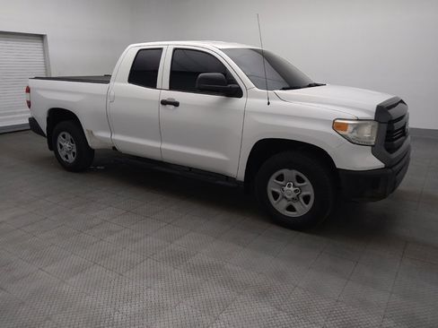 Used 2017 Toyota Tundra SR5 RWD image 11