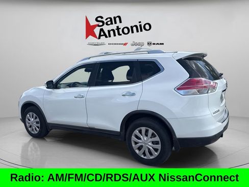 Used 2016 Nissan Rogue S w/ Appearance Package FWD image 3