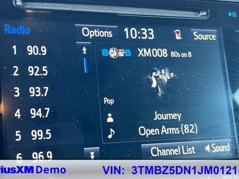 Used 2018 Toyota Tacoma TRD Sport image 29