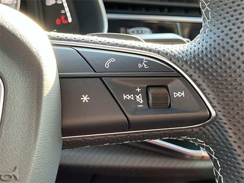 Used 2024 Audi SQ8 Prestige image 38