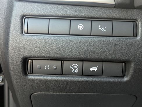 New 2026 Nissan Rogue Platinum image 21