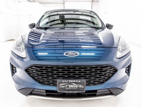 Used 2020 Ford Escape SE Sport image 10