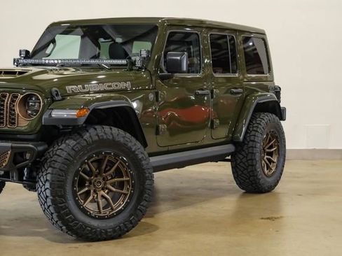 Used 2024 Jeep Wrangler Unlimited Rubicon 392 image 27