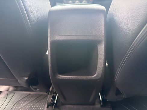 Used 2025 Chevrolet Trax LS FWD image 25
