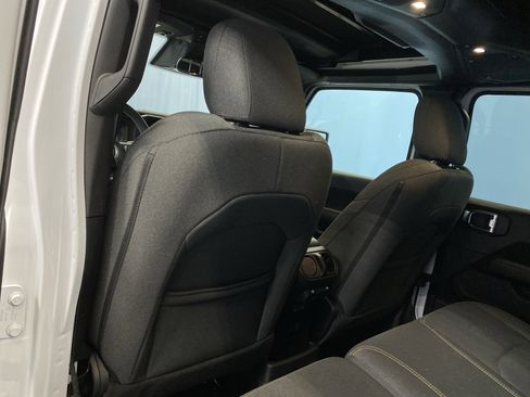 Certified 2025 Jeep Wrangler Sahara w/ Safety Group image 25