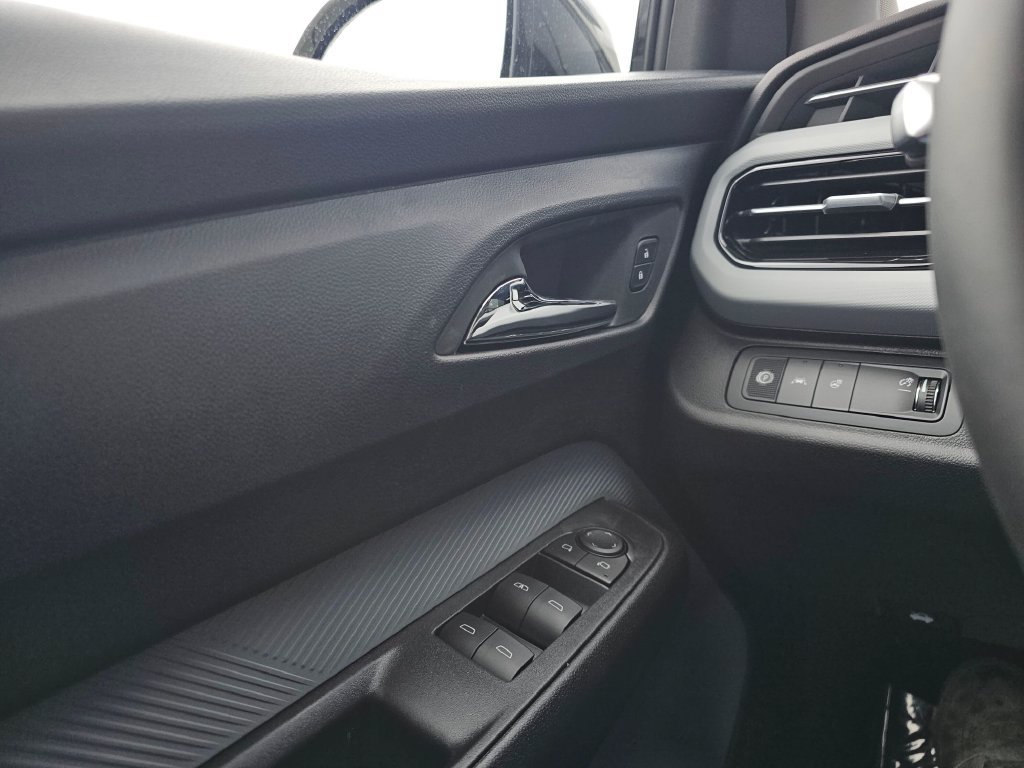 New 2027 Chevrolet Bolt LT w/ Dual Panel Sunroof Package FWD image 30