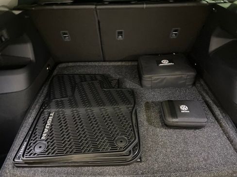 New 2026 Volkswagen Tiguan SE image 6