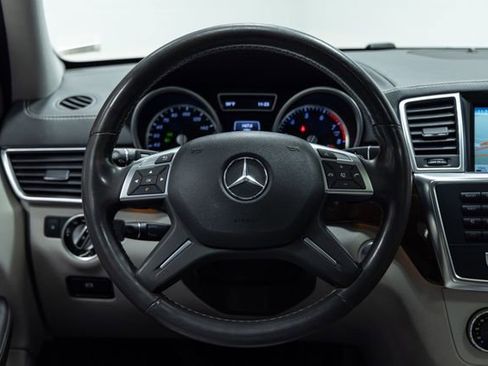 Used 2015 Mercedes-Benz GL 450 4MATIC image 14
