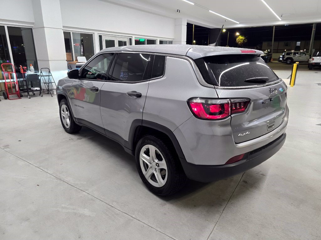 Certified 2023 Jeep Compass Sport AWD/4WD image 4
