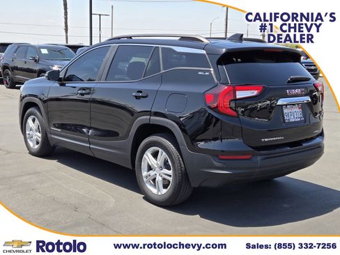 Used 2024 GMC Terrain SLE w/ Driver Convenience Package AWD/4WD image 5