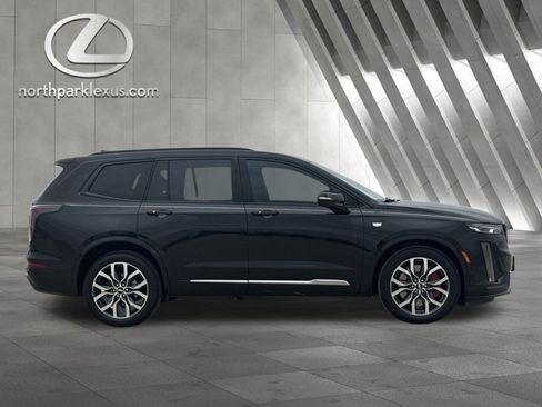 Used 2023 Cadillac XT6 Sport image 4