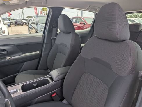 Used 2025 Nissan Kicks S w/ Charging Package FWD image 15