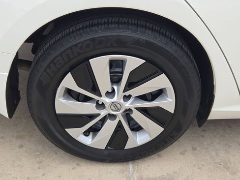 Certified 2025 Nissan Altima 2.5 S image 29