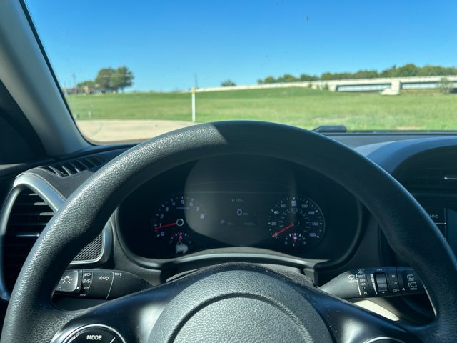 Used 2021 Kia Soul LX FWD image 12