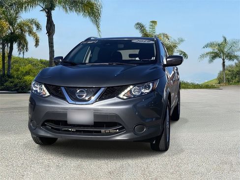 Certified 2019 Nissan Rogue Sport SV image 6
