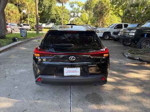 Used 2023 Lexus UX 250h FWD w/ Accessory Package (Z1) image 8