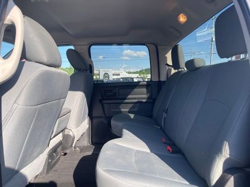 Used 2015 RAM 2500 Tradesman w/ Chrome Appearance Group AWD/4WD image 10