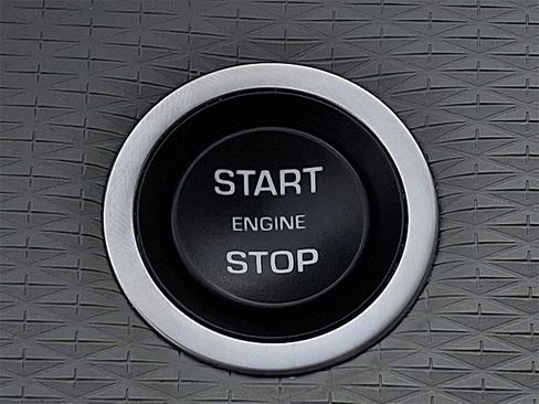 Certified 2023 Land Rover Range Rover Evoque R-Dynamic S image 19