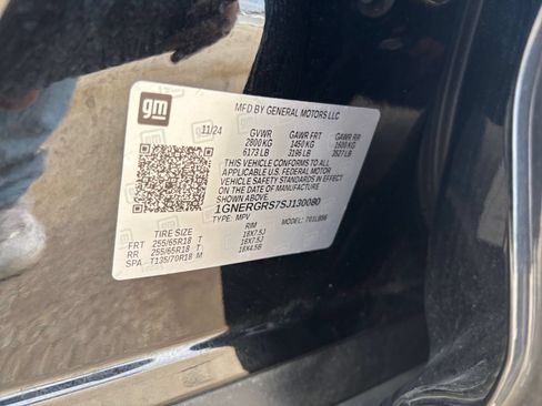 Used 2025 Chevrolet Traverse LT FWD image 31