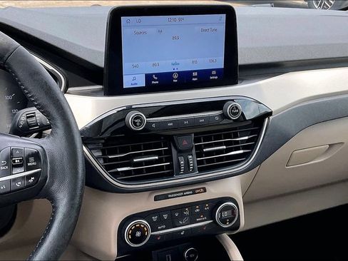 Used 2020 Ford Escape SEL FWD image 9