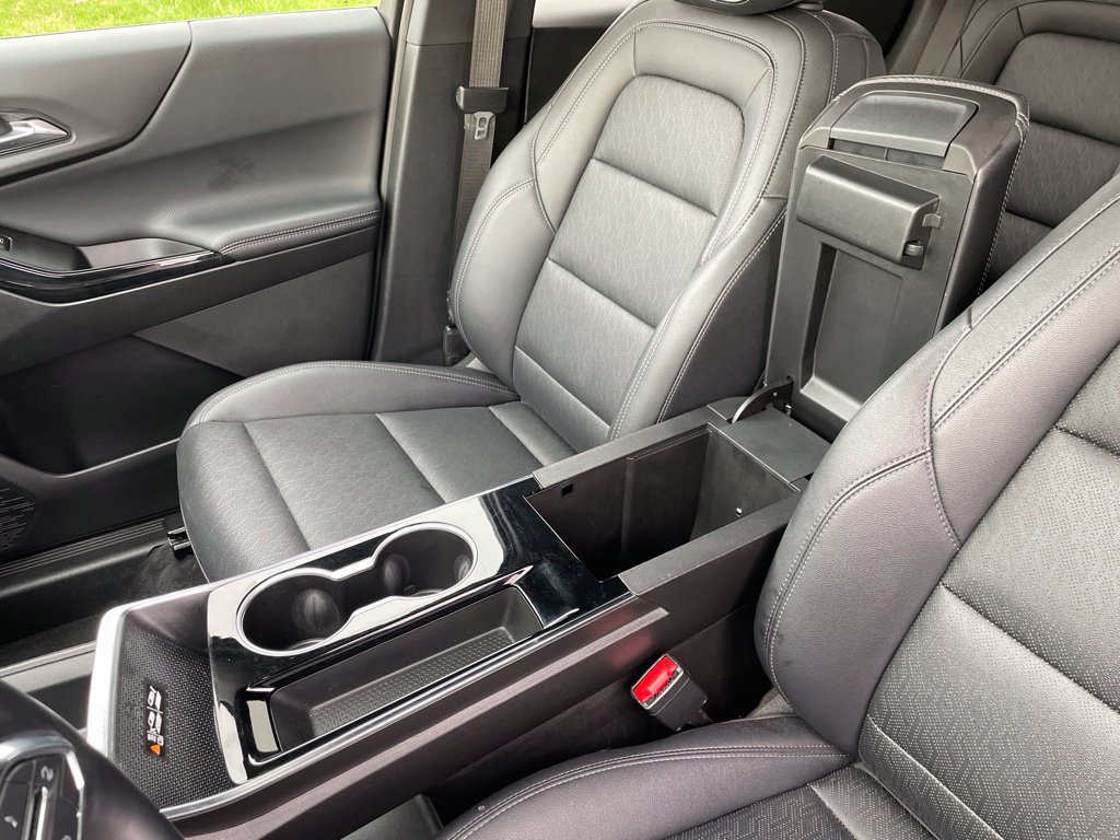 Used 2025 Chevrolet Equinox LT w/ Convenience Package II AWD/4WD image 34