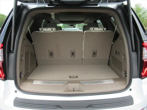 Used 2026 GMC Yukon Denali w/ Sun & Power Step Package RWD image 37