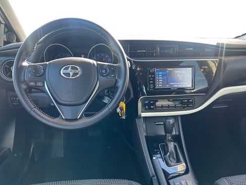 Used 2016 Scion iM Base image 12