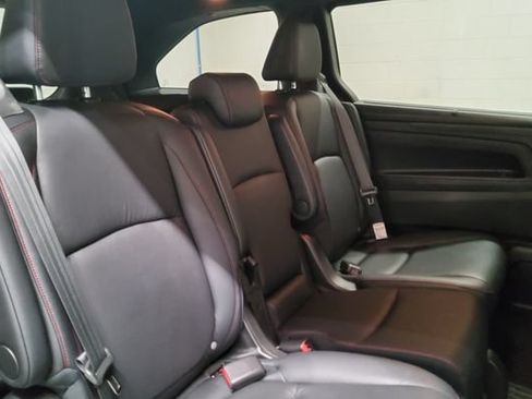 Used 2024 Honda Odyssey Sport image 17