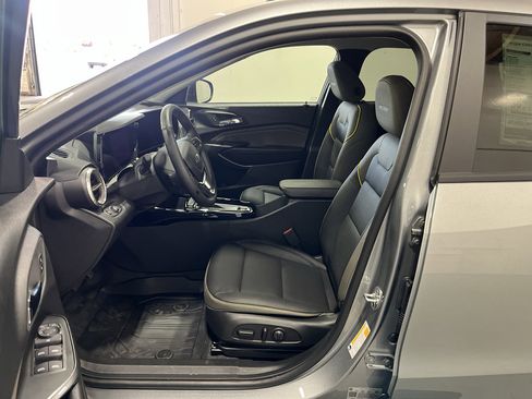 Used 2024 Toyota RAV4 LE AWD/4WD image 24