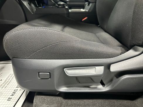 Used 2025 Toyota 4Runner SR5 image 12