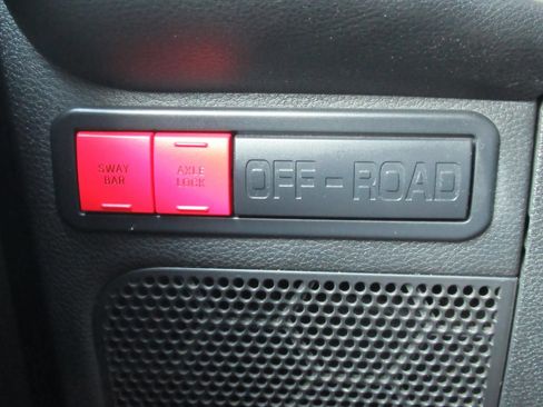 Used 2016 Jeep Wrangler Unlimited Rubicon AWD/4WD image 22