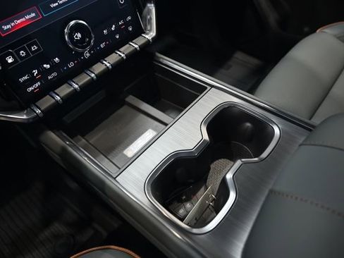 New 2026 GMC Acadia AT4 w/ Luxury Package AWD/4WD image 19